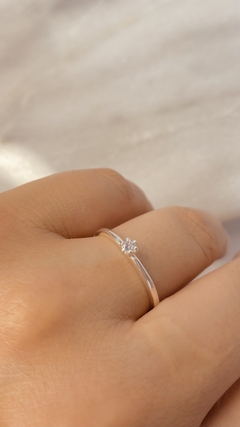 Anillo de Compromiso Caroline en internet
