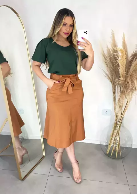 Saia Midi com bolso e fenda frontal (Caramelo) - comprar online