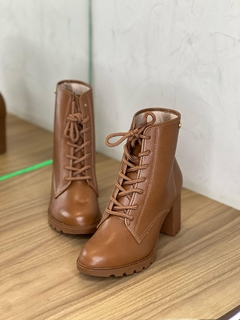 Bota Napa Moleca Caramelo 5348.100 - Ab Calçados