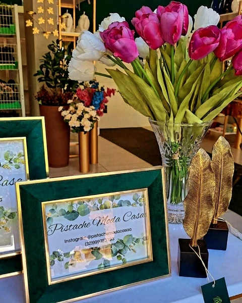 Porta Retrato de veludo Verde com Borda dourada