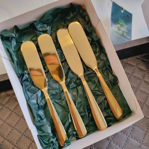 Conjunto de 4 Espátulas de Aço Inox Dourado