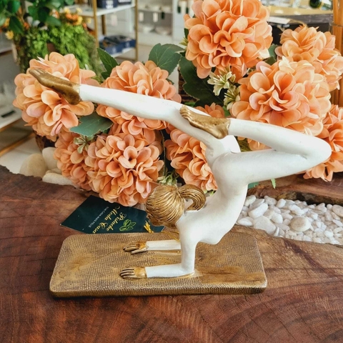 Figura Decorativa de resina Yoga 19x6x15CM