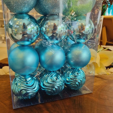 Box com 36 Bolas Natalinas de 6CM na cor Azul Claro