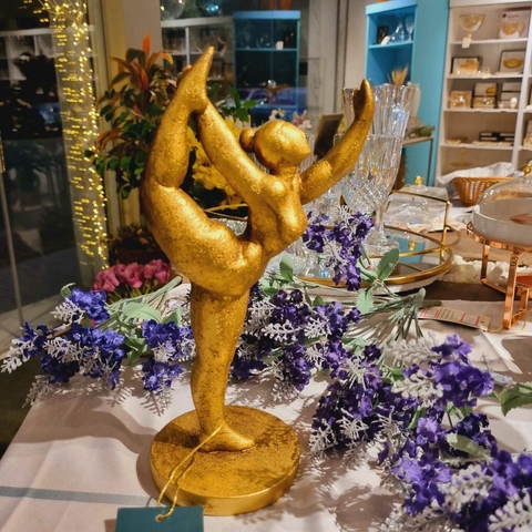 ESCULTURA RESINA BAILARINA