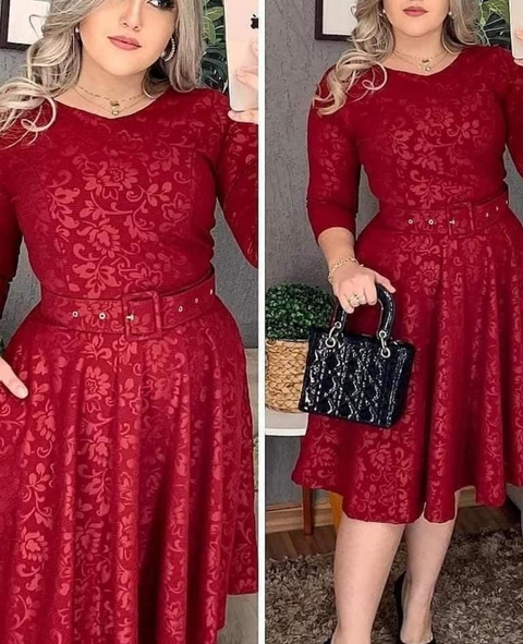 Vestido Midi Godê No Jacquard com Relevo em 3D