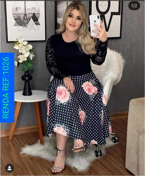 Vestido Midi Godê Coro de Renda