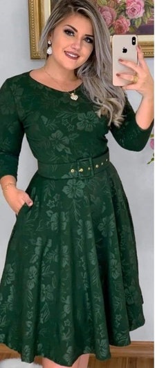 Vestido Midi Godê No Jacquard com Relevo em 3D