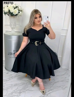 Vestido Midi Godê Cor Lisa - comprar online