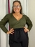 Blusa canelada decote em V