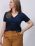 Blusa gola V com recortes laterais Sasha - Laleju Store