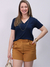 Blusa gola V com recortes laterais Sasha - comprar online
