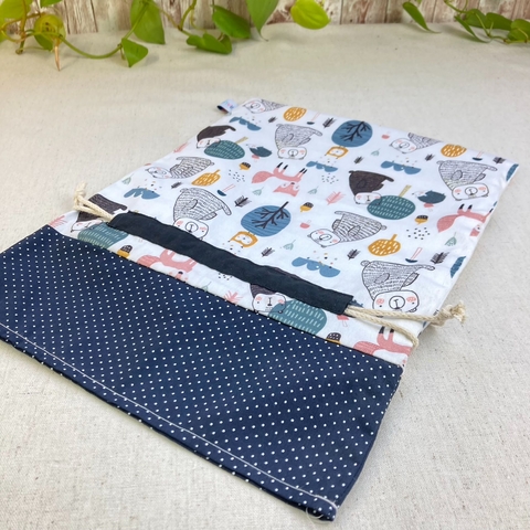 Saquinho Impermeável - Bosque Mágico Preto