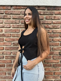 Chaleco Corto forrado con Tiras!!! Tendencia !! - comprar online