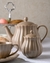Imagem do Bule de Chá de Porcelana Pétala Areia Matt 950ml