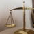 Balança da Justiça em metal - comprar online