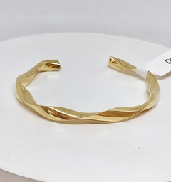 Bracelete dourado semi aberto metal torcido - comprar online