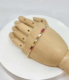 Pulseira dourada zircônias baguete cristal e colorida