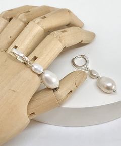Brinco prata 925 argola com duas pérolas de água doce - Gaia Acessórios e Tendência