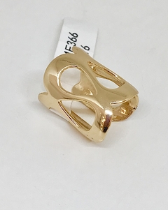 Anel dourado com desenho de gotas no metal - Gaia Acessórios e Tendência