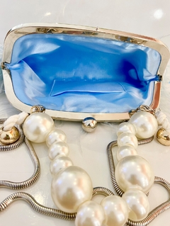 Clutch em pluma de seda - Gaia Acessórios e Tendência