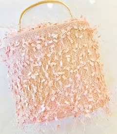 Clutch fios de seda rosa com detalhes em dourado - comprar online