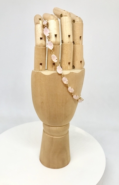 Pulseira dourada toda de zircônias rosa claro leitoso