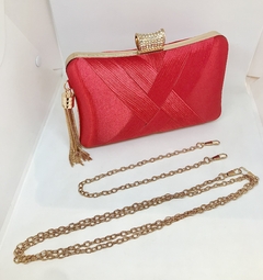 Clutch em cetim vermelho e fecho cravejado - loja online