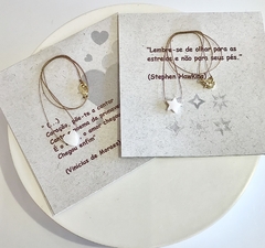 Colar em fio de seda com pingente banhado a ouro 18k - loja online