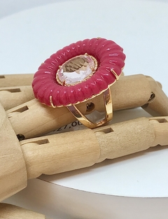 Anel dourado em aceto pink com cristal rose na internet
