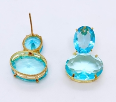 Brinco dourado cristais naturais azul claro - comprar online