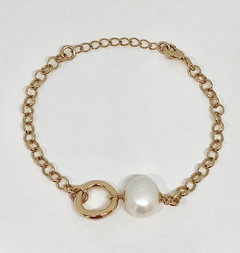 Pulseira dourada elo português com pérola shell na internet