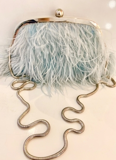 Clutch em pluma de seda