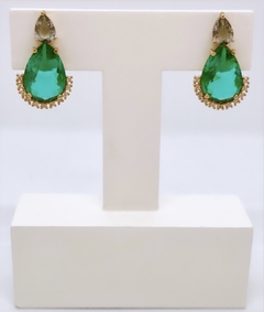 Brinco dourado gota zircônia verde claro e lilás