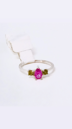 Anel prata 925 com gota zirconia pink e verde claro na internet