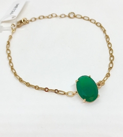 Pulseira dourada elos ovais com cristal verde esmeralda leitoso - comprar online