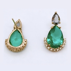 Brinco dourado gota zircônia verde claro e lilás na internet