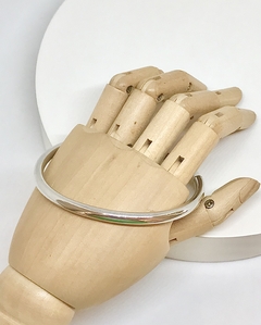 Bracelete semi aberto tubular liso - loja online