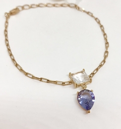 Pulseira dourada corrente cartier com crista quadrado e gota lilás - comprar online