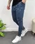 Calça Skinny Jeans Destroyed Escura Holding Power©️