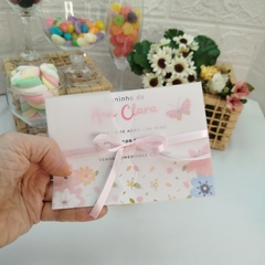 Imagem do Convite Personalizado tema Borboleta com capa em papel vegetal - Pacote com 10 unidades