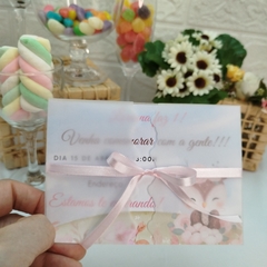 Imagem do Convite Personalizado Corujinha com capa em papel vegetal - Pacote c/ 10 unidades
