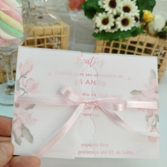 Convite tema Floral com capa em papel vegetal - Pacote c/ 10 unidades
