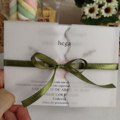 Convite Cha de Bebe Menina com capa em papel vegetal - Pacote c/ 10 unidades - comprar online