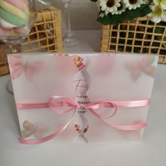 Imagem do Convite Personalizado Borboletas com capa em papel vegetal - Pacote c/ 10 unidades