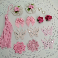 Imagem do Kit de Fitas e Enfeites em Tons Rosa e Bege para Artesanato, Scrapbook e Customizações