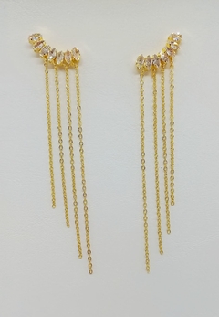 Brinco Ear Cuff Navetes de Zircônias com Correntes Penduradas - comprar online