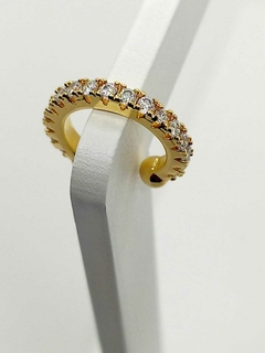 Brinco Fake piercing com zircônias white cravejada na internet