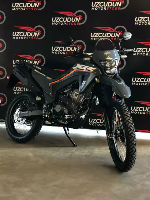 HONDA TORNADO XR 300L