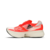 Tênis de corrida Adidas Adizero Prime X na cor branca solar red com design futurista e sola robusta.
