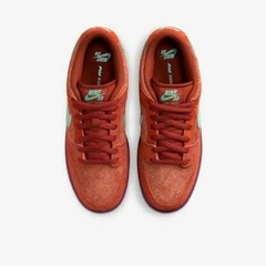 TÊNIS NIKE SB DUNK LOW PRO " MYSTIC RED ROSEWOOD " SALMÃO - loja online